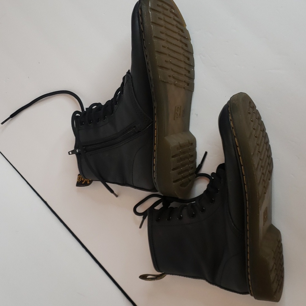 Dr. Martens Docs Black 1460 Combat Boots Size 6 - Picture 4 of 9